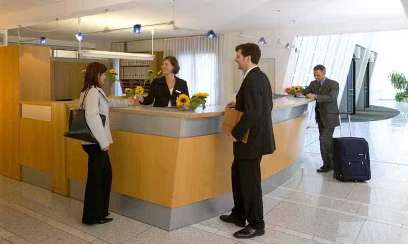 Genohotel Карлсруе Екстериор снимка